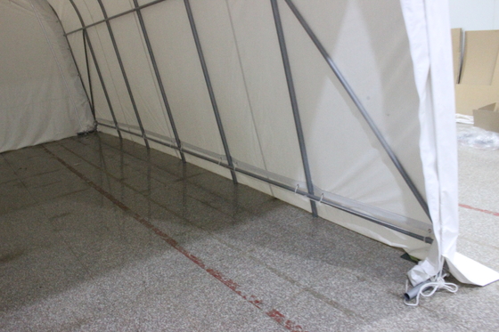 Αφαίρετες πλευρικές πύλες πόρτες 400 * 730 * 330cm βαρύ φορτίο Carport για πίσω αυλή και κάμπινγκ