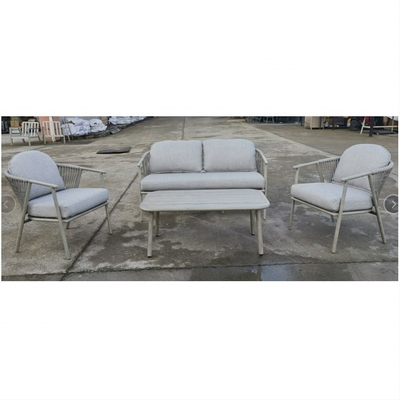 Έπιπλα εξωτερικού κήπου Αλουμινίου Bistro Rattan Sofa Set με πολυτελές τραπέζι καφέ