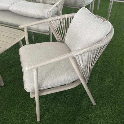 Έπιπλα εξωτερικού κήπου Αλουμινίου Bistro Rattan Sofa Set με πολυτελές τραπέζι καφέ