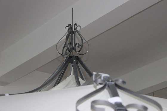 Ατσάλινο πλαίσιο 3 * 2.9M Openwork Pattern Spire Gazebo για κήπο υψηλής ενέργειας Προσαρμόσιμη