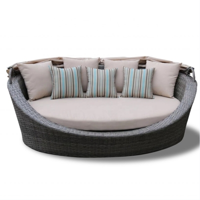 Προσαρμοσμένο έγχρωμο Bistro Set Σύγχρονο σχεδιασμό Αλουμινίου Ρατάνι Σωφάκι Set με Τσάι Τραπέζι