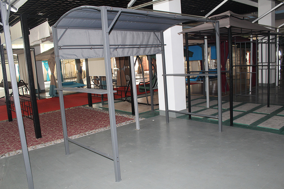 Ατσάλινο πλαίσιο Gazebo Pavilion Pergola με μέγεθος 2.45*1.37*2.15M και αναδιπλούμενο σχέδιο