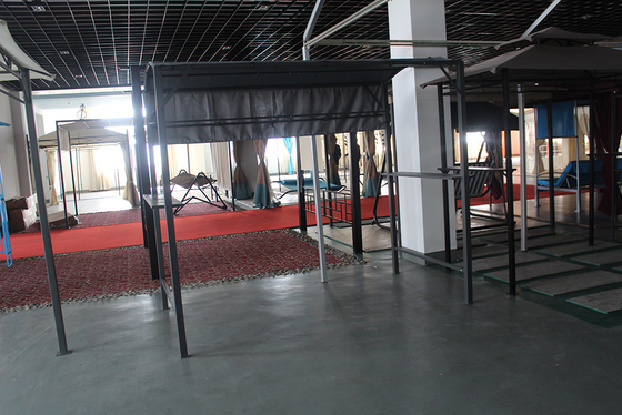 Ατσάλινο πλαίσιο Gazebo Pavilion Pergola με μέγεθος 2.45*1.37*2.15M και αναδιπλούμενο σχέδιο