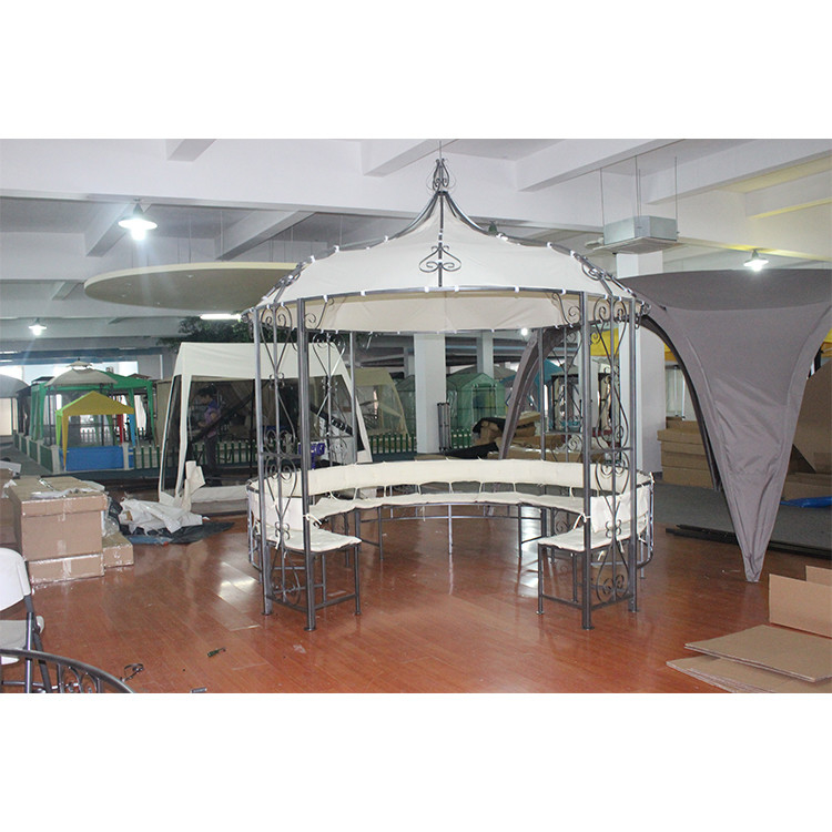 Ατσάλινο πλαίσιο 3 * 2.9M Openwork Pattern Spire Gazebo για κήπο υψηλής ενέργειας Προσαρμόσιμη